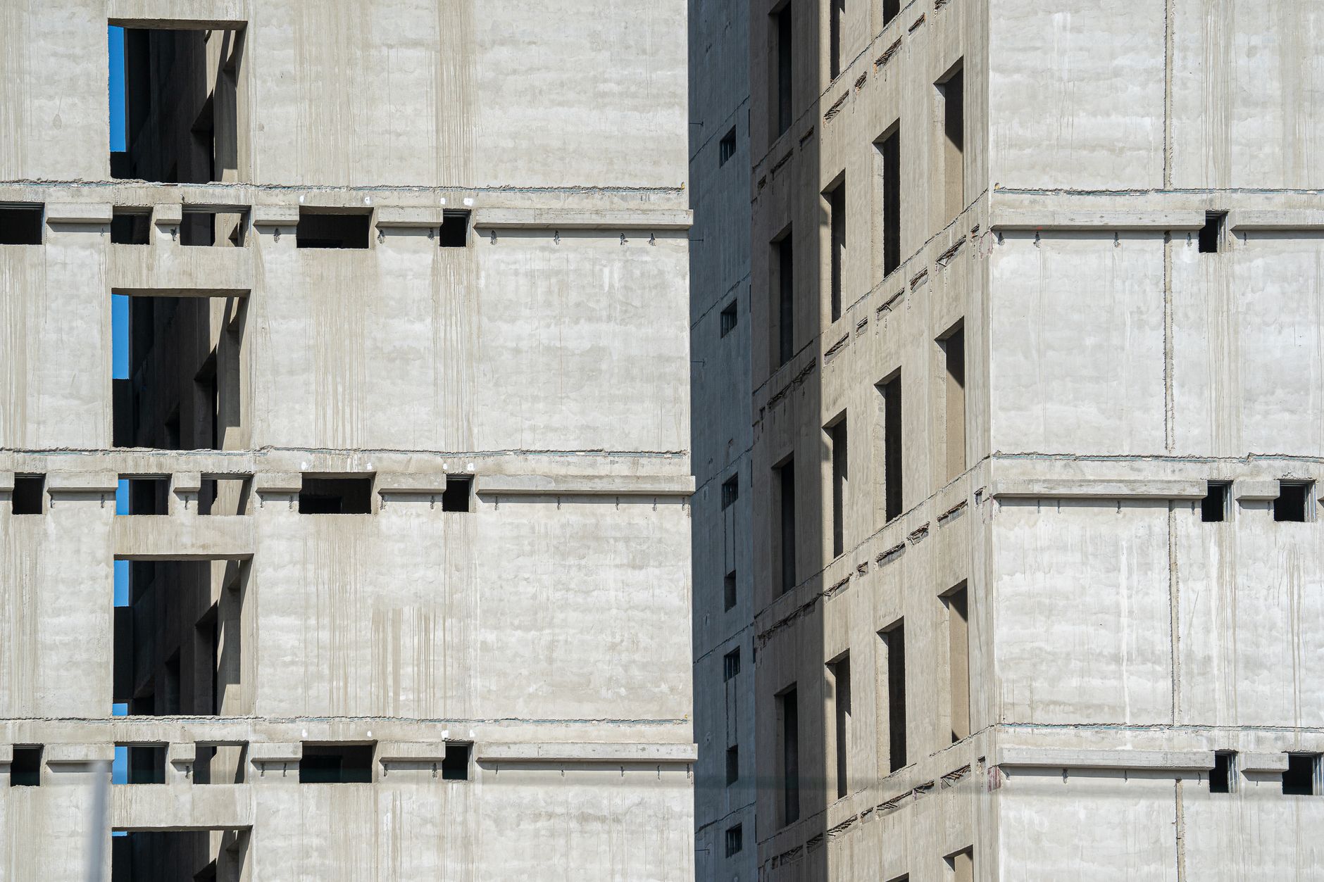 Dalle alvéolée préfabriquée